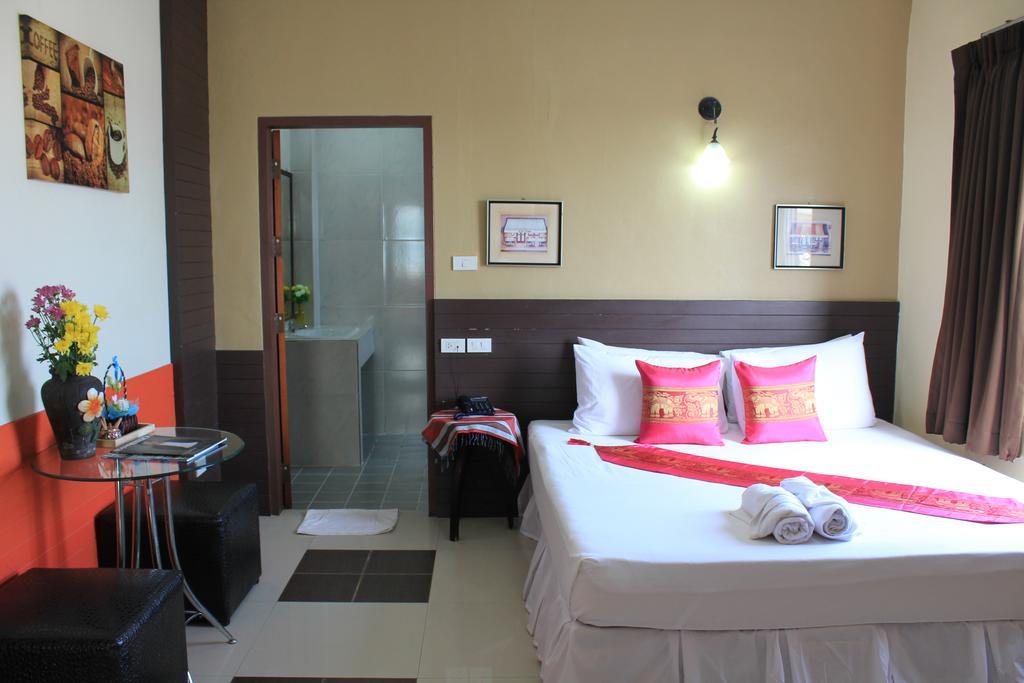 Phuket Mook Anda Hotel מראה חיצוני תמונה