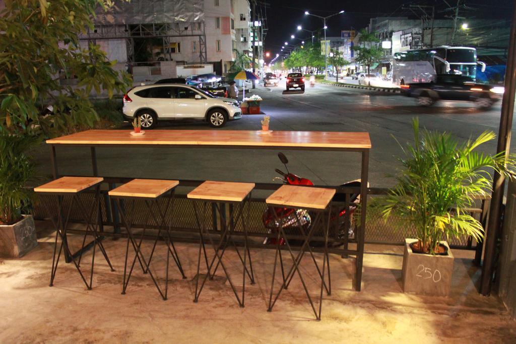 Phuket Mook Anda Hotel מראה חיצוני תמונה