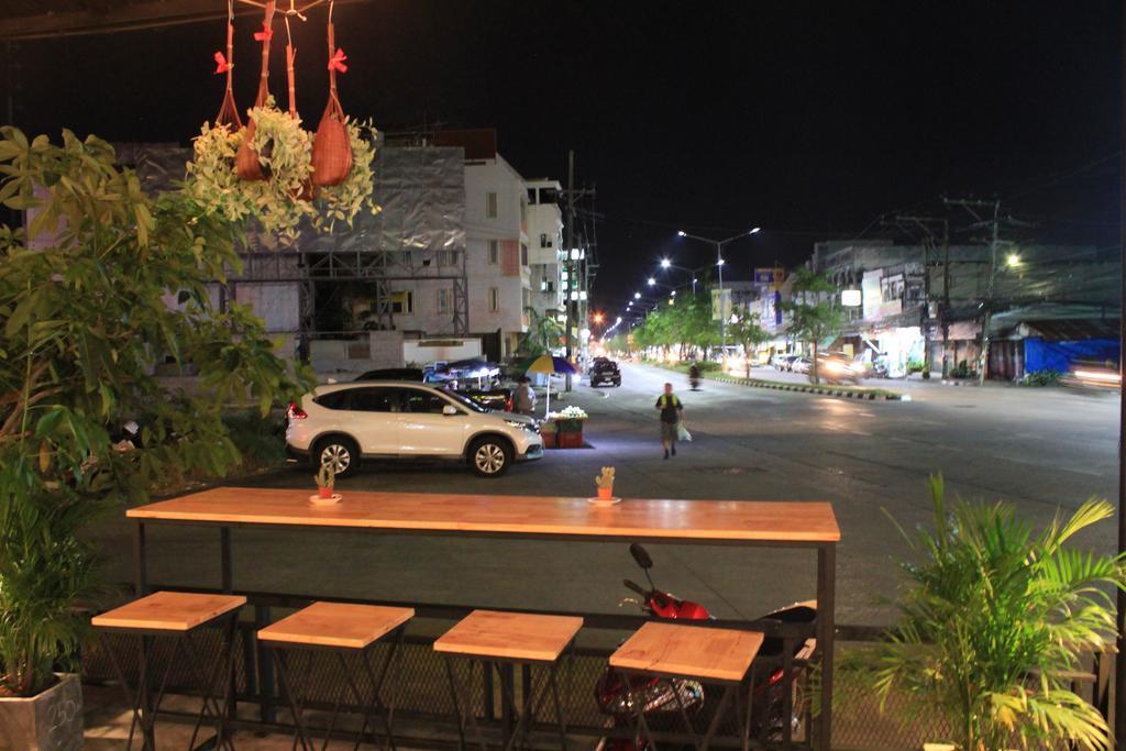 Phuket Mook Anda Hotel מראה חיצוני תמונה